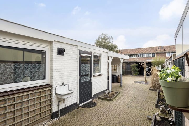 Foto 22 van van Vredenstraat 65