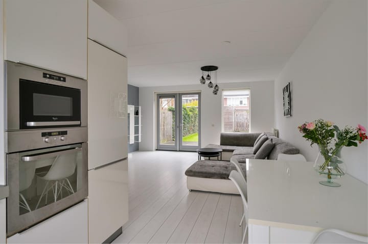 Foto 11 van Visbystraat 17