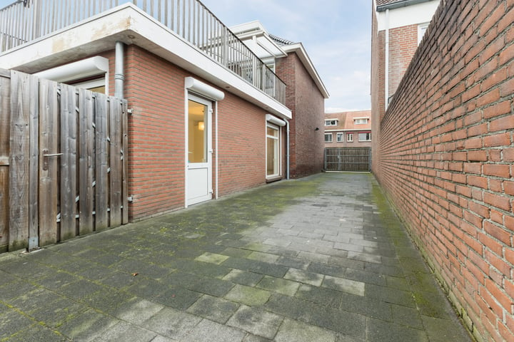 Bekijk foto 35 van Zeelsterstraat 121