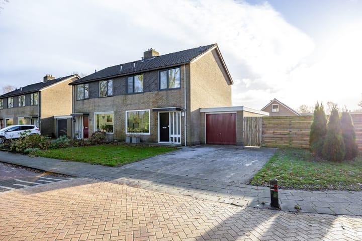 Foto 7 van Spoorstraat 34