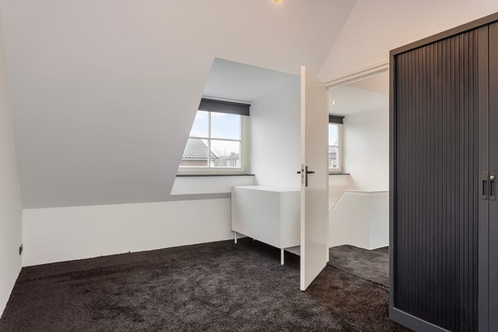 Foto 21 van Burgemeester Sterkstraat 28