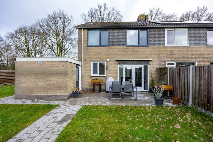 Foto 43 van Spoorstraat 34