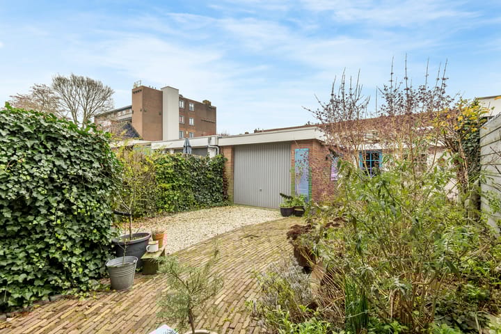 Foto 9 van Burg. Gaarlandtstraat 12