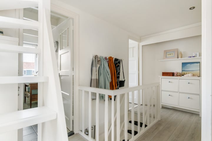 Foto 30 van Burg. Gaarlandtstraat 12