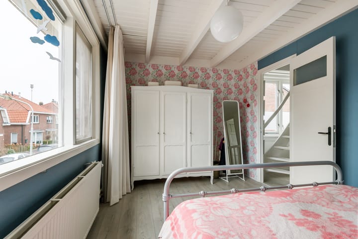 Foto 36 van Burg. Gaarlandtstraat 12