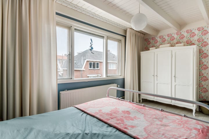 Foto 37 van Burg. Gaarlandtstraat 12