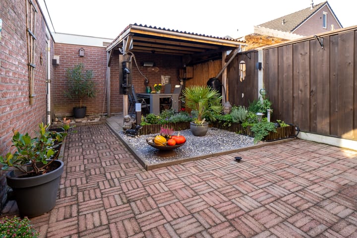 Foto 30 van Libellestraat 35