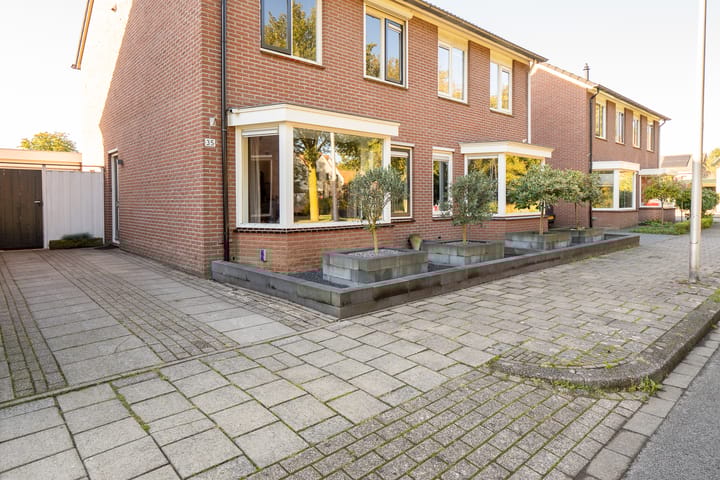 Foto 37 van Libellestraat 35