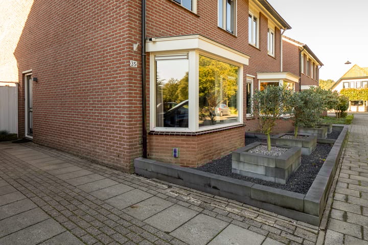 Foto 38 van Libellestraat 35