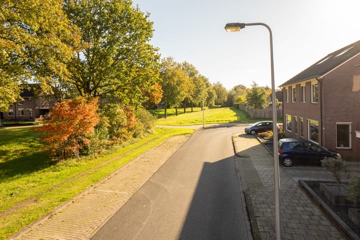 Foto 40 van Libellestraat 35