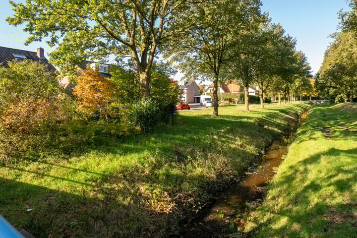 Foto 44 van Libellestraat 35