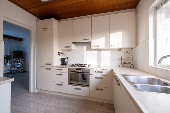 Foto 11 van van Santenlaan 19