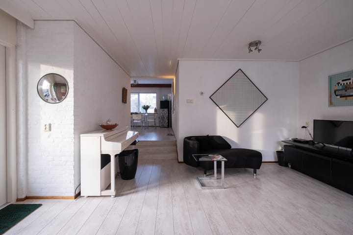 Foto 6 van van Santenlaan 19