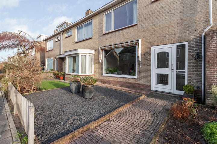 Foto 6 van Bernhardlaan 4