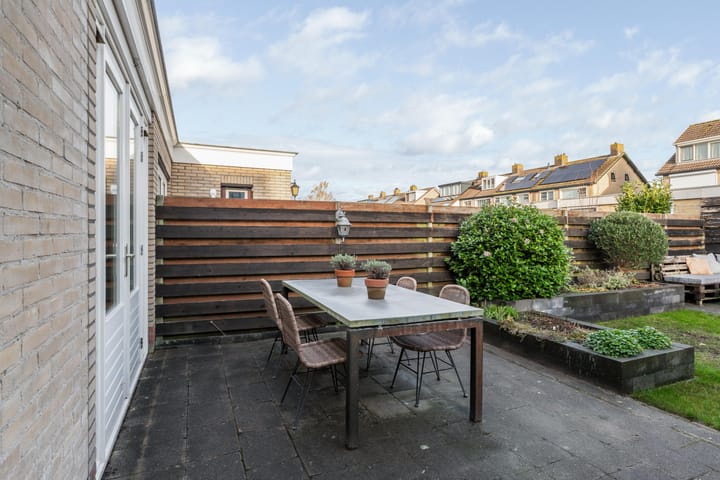 Foto 48 van Bernhardlaan 4