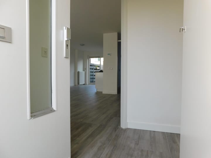 Photo 3 of Schoonenburgsingel 144