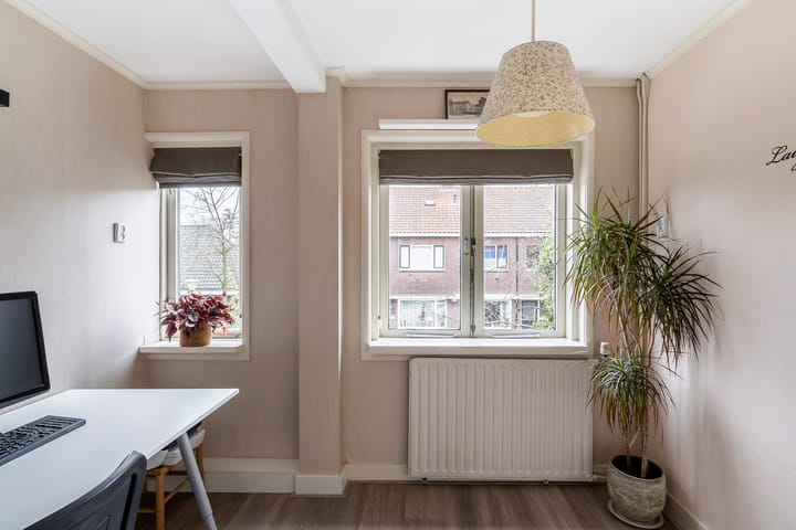 Foto 21 van Julianalaan 11