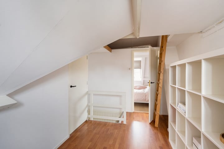 Foto 31 van Julianalaan 11