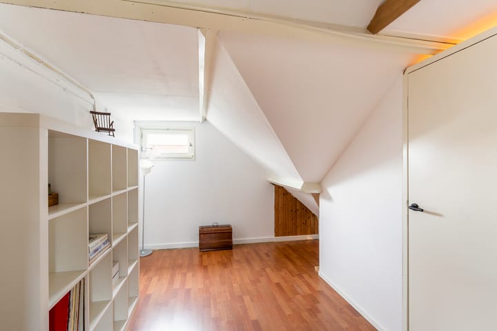 Foto 32 van Julianalaan 11