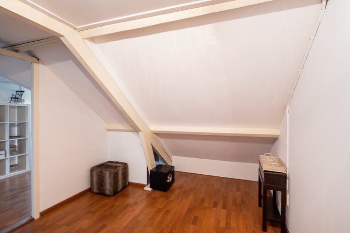 Foto 33 van Julianalaan 11