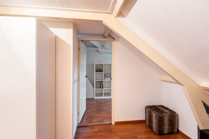 Foto 34 van Julianalaan 11