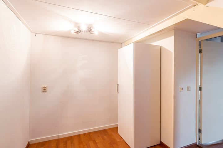 Foto 35 van Julianalaan 11