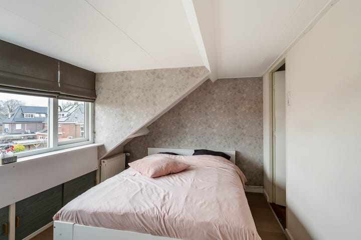 Foto 39 van Julianalaan 11