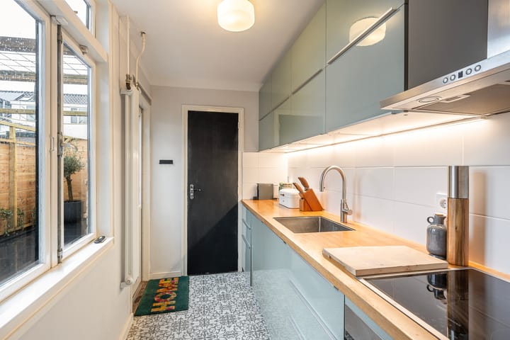 Foto 16 van Arnold Hoogvlietstraat 78