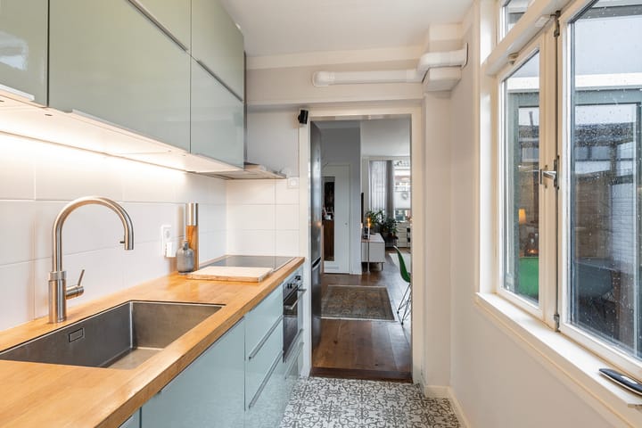 Foto 17 van Arnold Hoogvlietstraat 78