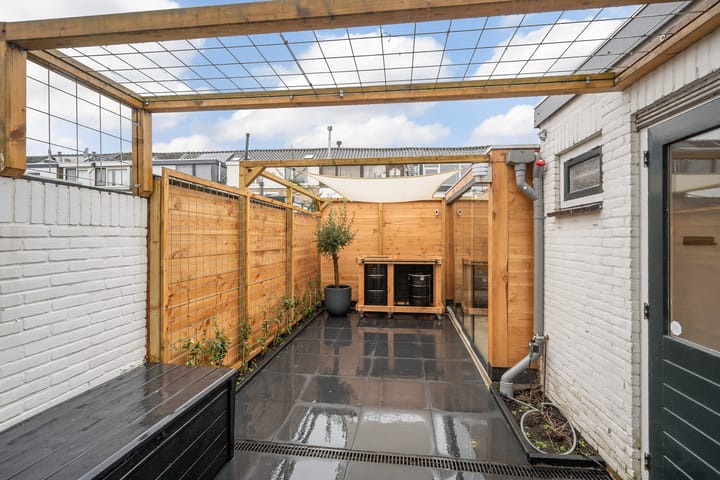 Foto 18 van Arnold Hoogvlietstraat 78