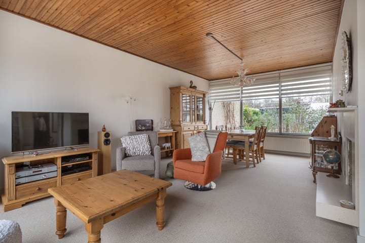 Foto 13 van Gouverneur Van der Fossestraat 12