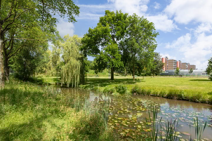 Foto 32 van Gouverneur Van der Fossestraat 12