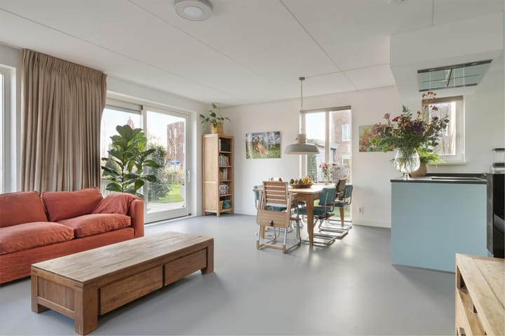 Photo 8 of John Daltonstraat 16