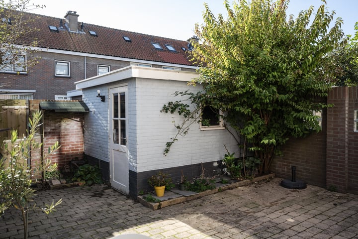 View photo 17 of Holbeekstraat 33