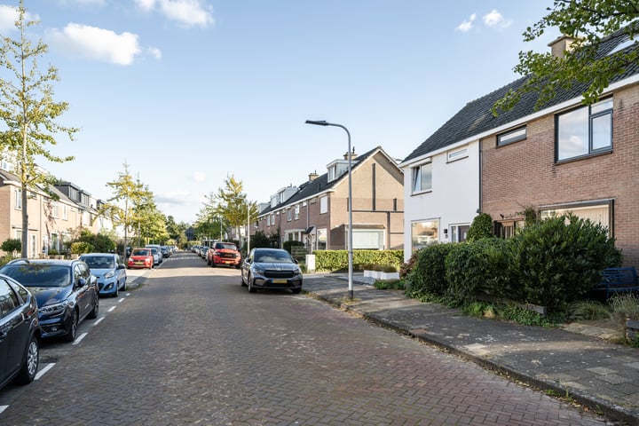 View photo 36 of Holbeekstraat 33