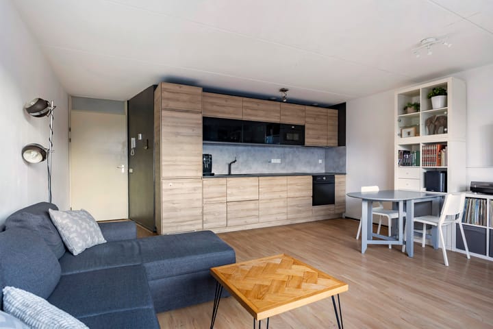 Photo 16 of Minnemastraat 58-B