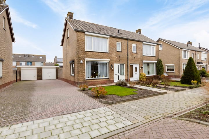 Foto 2 van Rozenlaan 24