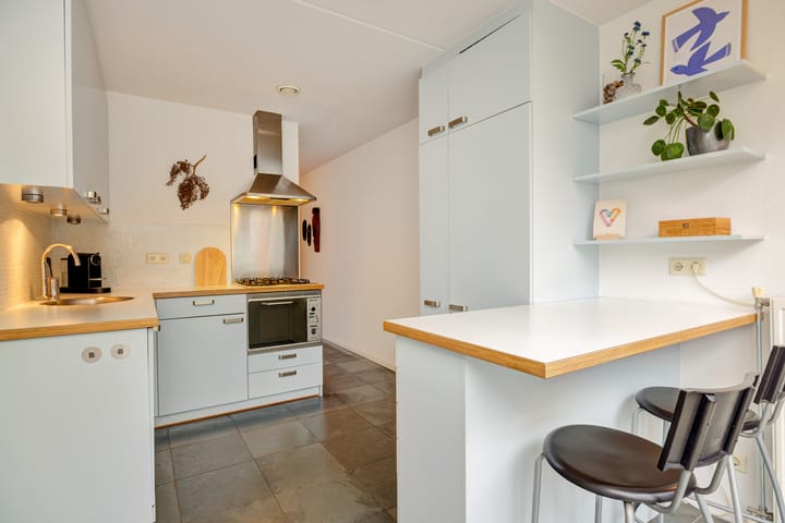 Foto 15 van Anna Bijnsstraat 68