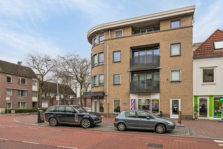 View photo 37 of Ekkerstraat 103