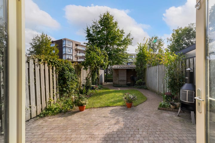 Foto 2 van Zonneglans 11