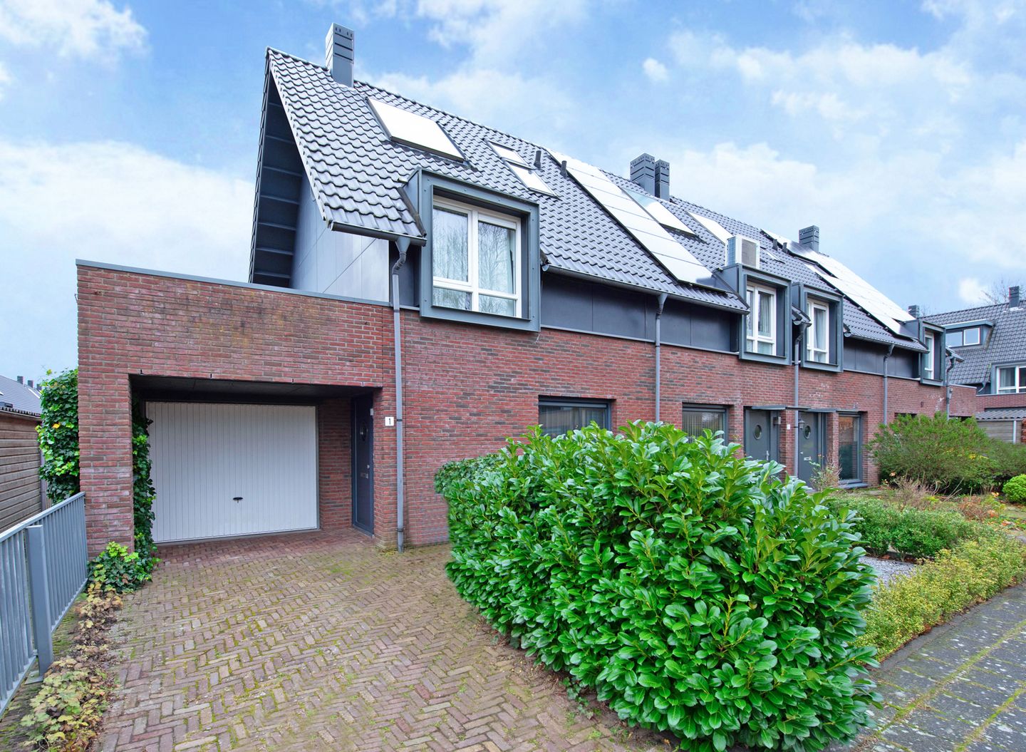 Foto 1 van Herikerberg 1