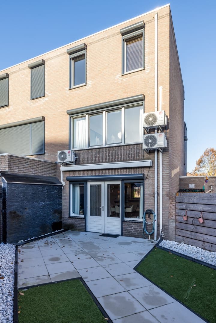 Foto 35 van Pastoor Hagenstraat 12-A