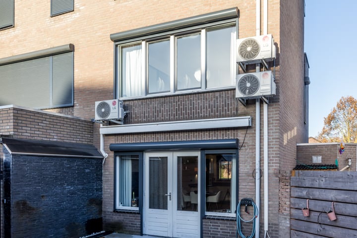 Bekijk foto 35 van Pastoor Hagenstraat 12-A