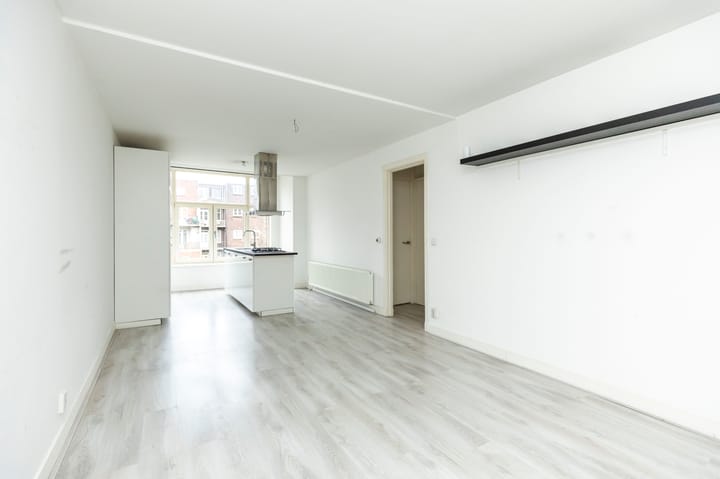 Foto 8 van Bas Jungeriusstraat 222-01