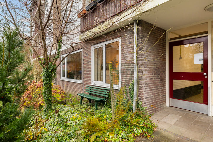 View photo 26 of Johan Wagenaarstraat 6-A