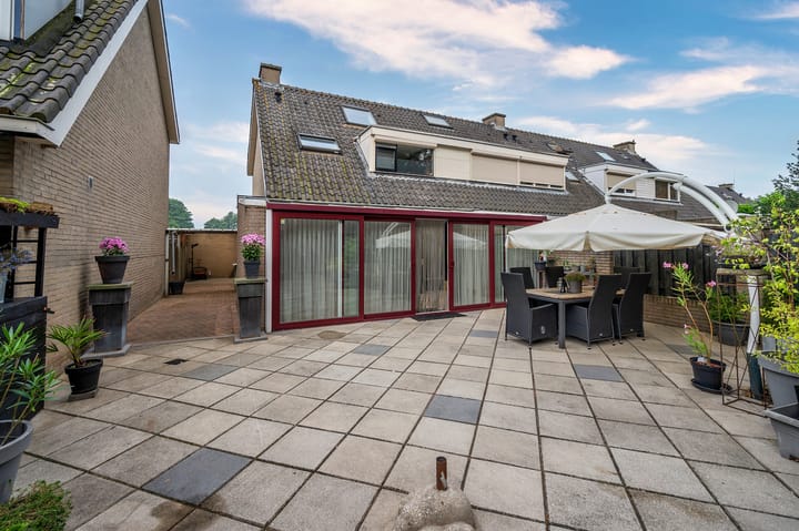 Foto 16 van Pavanestraat 42