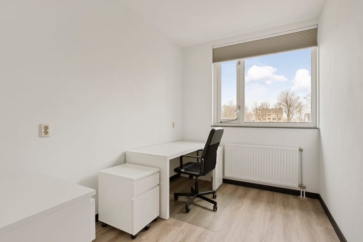 Foto 12 van Johan Metzelaarstraat 37