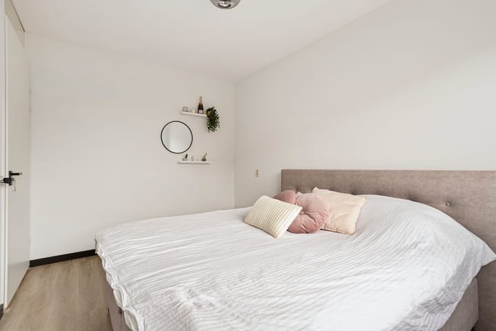 Foto 16 van Johan Metzelaarstraat 37