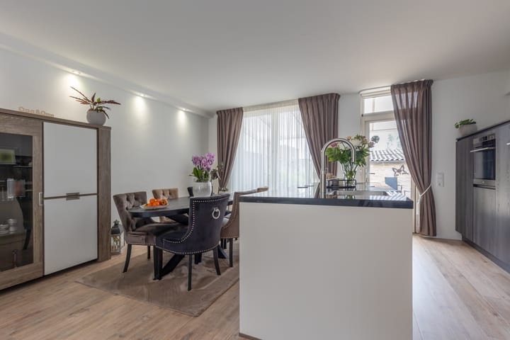 Foto 11 van Mesdagstraat 153