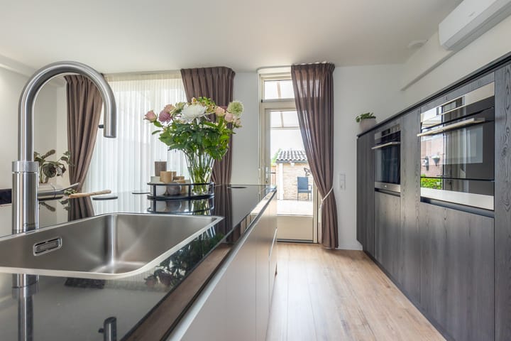 Foto 12 van Mesdagstraat 153